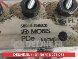 Hyundai I30 ABS pump O743625 photo 2