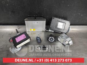 Hyundai I30 Engine management computer O743660 photo 3