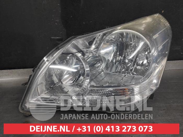 Toyota Verso Koplamp links O743690