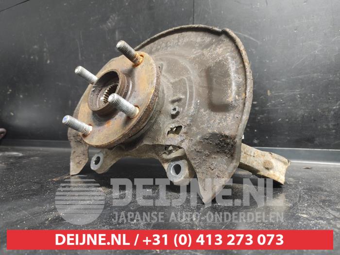 Toyota Yaris Fusee rechts-voor O743814
