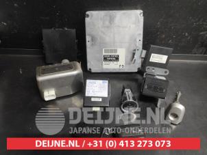Toyota Corolla Verso Slotenset Cilinder (compleet) O743942 foto 2