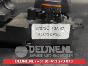 Toyota Corolla Verso Kombischalter Fenster O743945 foto 3