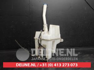 Toyota Corolla Verso Scheibensprühertank vorne O743987 foto 2