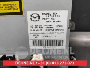 Mazda 2 Radio O743985 photo 3