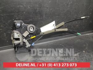 Toyota Corolla Verso Door lock mechanism 4-door, front left O743990 photo 2