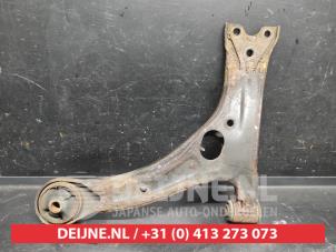 Toyota Corolla Verso Querlenker unten rechts vorne O743995 foto 2