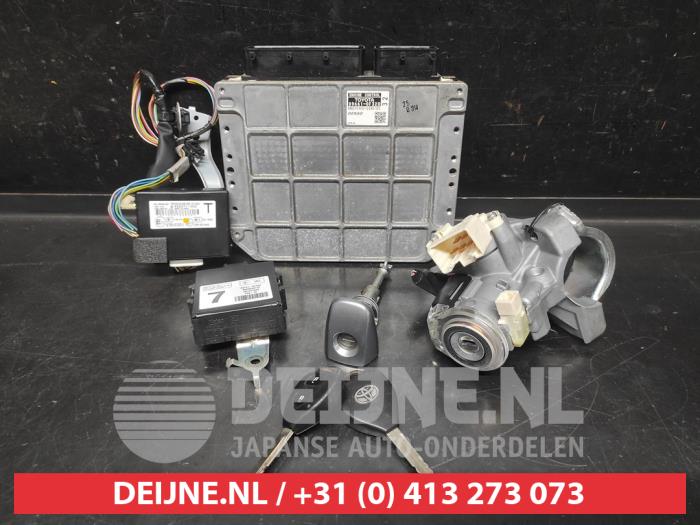 Toyota Verso Kontaktslot+Sleutel O744048