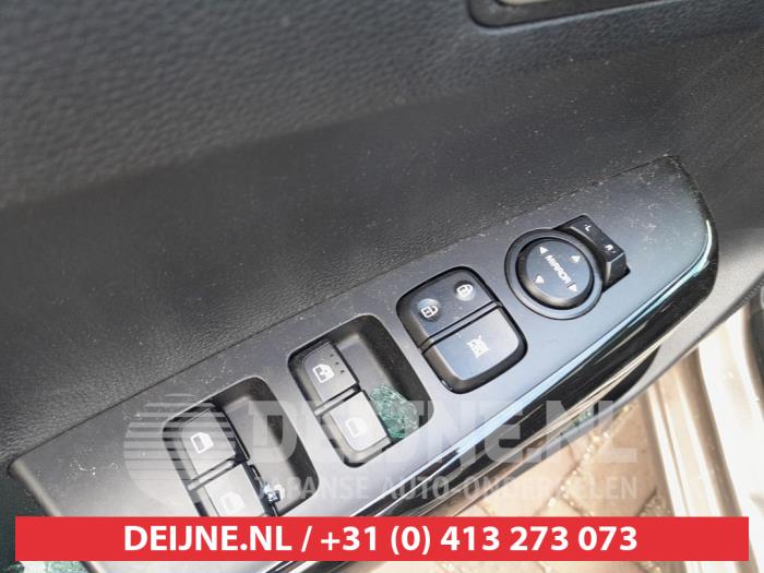 Kia Picanto Combischakelaar ramen O744141