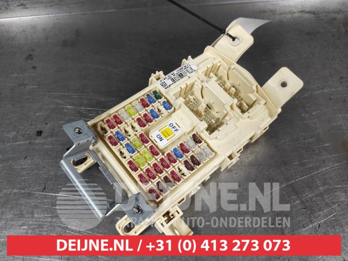 Hyundai I10 Fuse box O744198