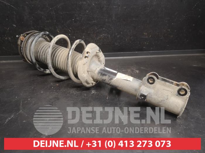 Hyundai Bayon Stoßdämpferstrebe links vorne O744238
