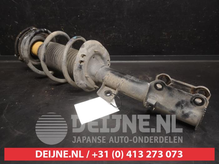 Hyundai Bayon Stoßdämpferstrebe rechts vorne O744239