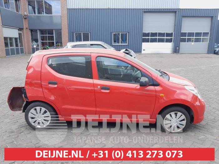 Suzuki Alto Türscheibe 4-türig rechts vorne O744263