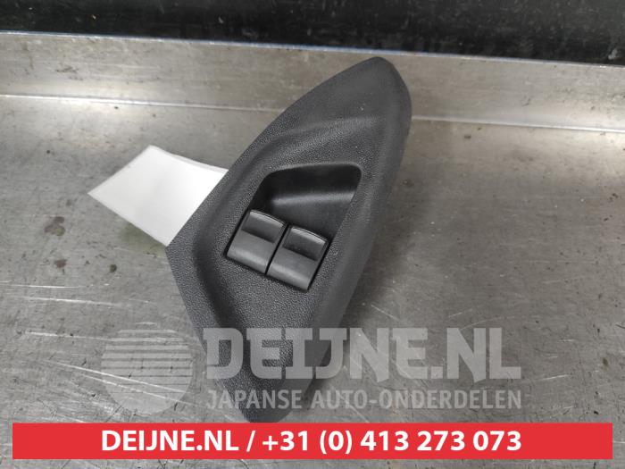 Toyota Aygo Combischakelaar ramen O744293