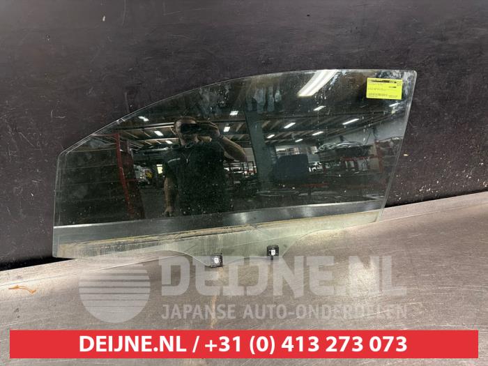 Toyota Aygo Türscheibe 4-türig links vorne O744295