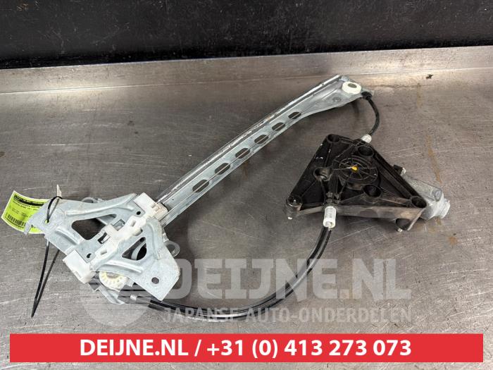 Toyota Aygo Fenstermechanik 4-türig links vorne O744297