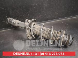 Toyota Yaris Stoßdämpferstrebe rechts vorne O744333 foto 3