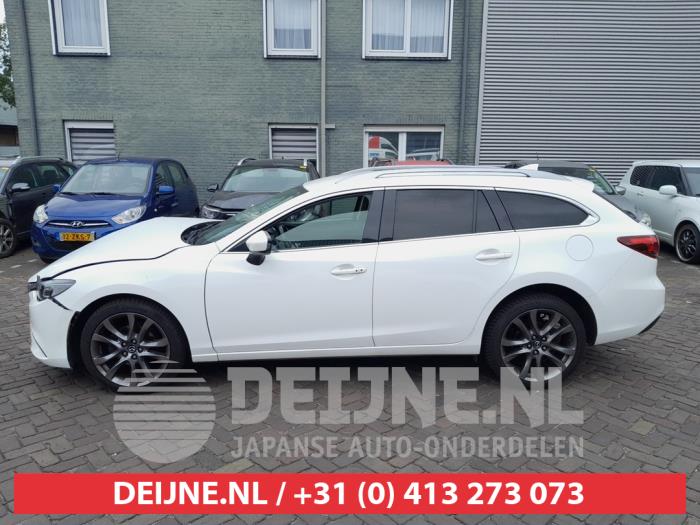 Mazda 6 Tür 4-türig links vorne O744346