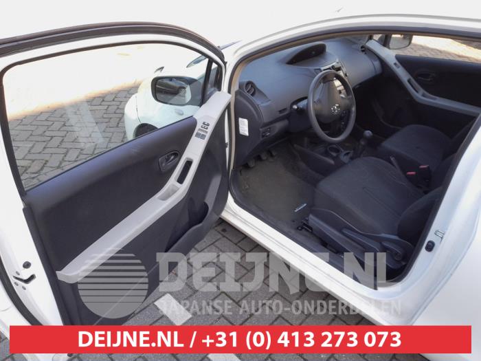 Toyota Yaris Multi-functional window switch O744422
