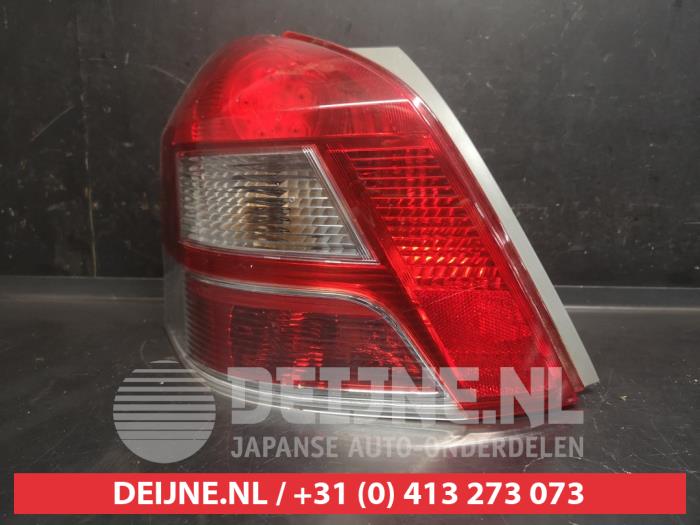 Toyota Yaris Taillight, left O744428