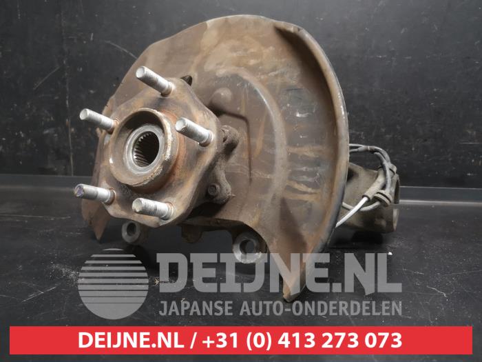 Nissan X-Trail Achsschenkel rechts vorne O744444