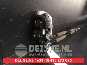 Nissan X-Trail Rear door mechanism 4-door, right O744448 photo 3