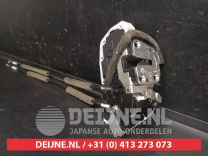 Nissan X-Trail Rear door mechanism 4-door, right O744448 photo 2