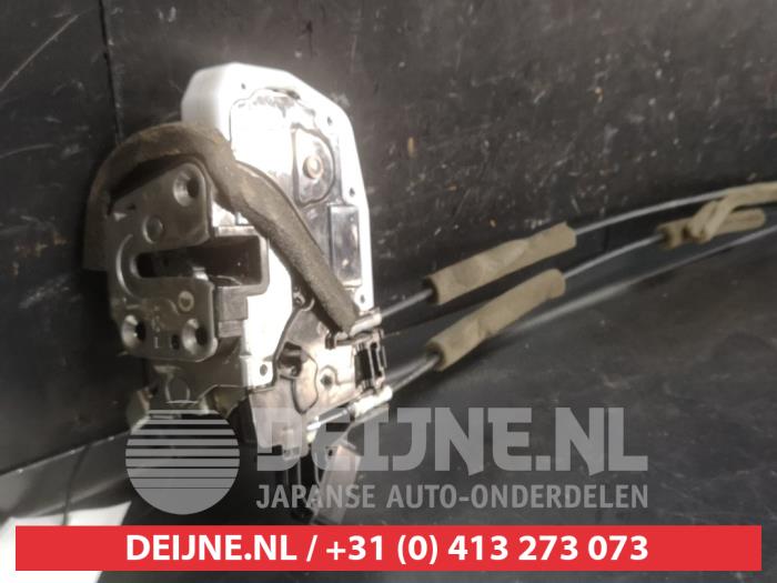 Nissan X-Trail Türschlossmechanik 4-türig links hinten O744449