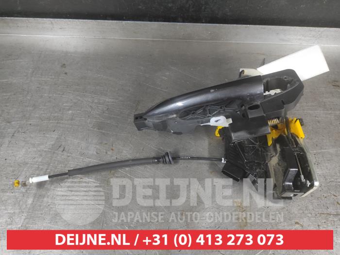 Kia Ceed Deurslot Mechaniek 4Deurs links-voor O744473