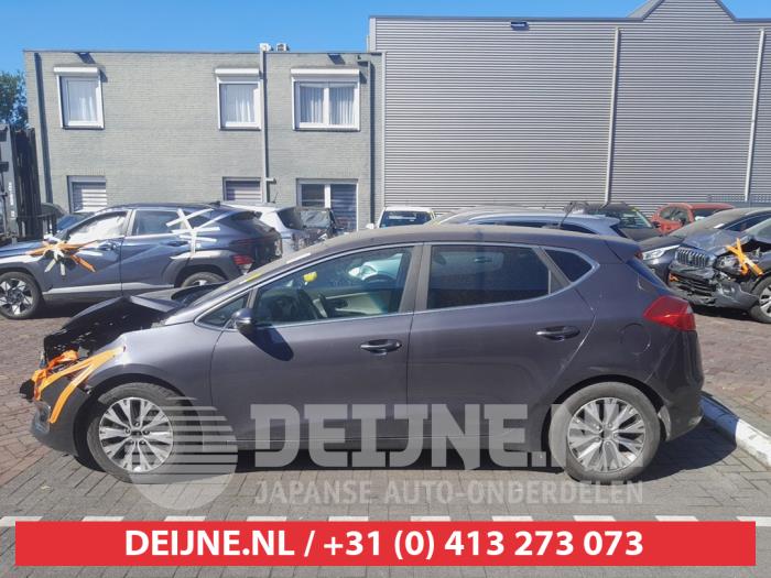 Kia Ceed Extra Ruit 4Deurs links-achter O744479