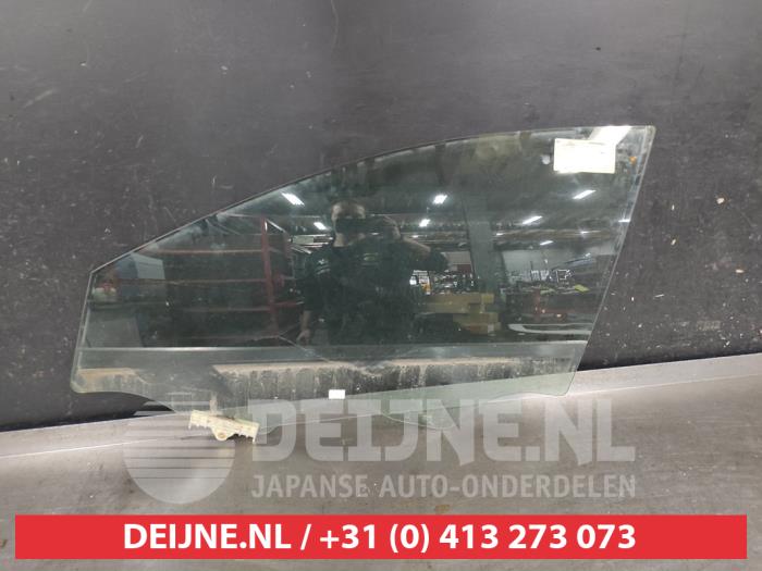 Kia Ceed Sportswagon Türscheibe 4-türig links vorne O744553