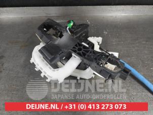 Kia Ceed Sportswagon Deurslot Mechaniek 4Deurs links-voor O744554 foto 2