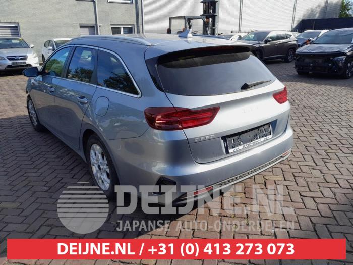 Kia Ceed Sportswagon Heckklappenreflektor links O744567