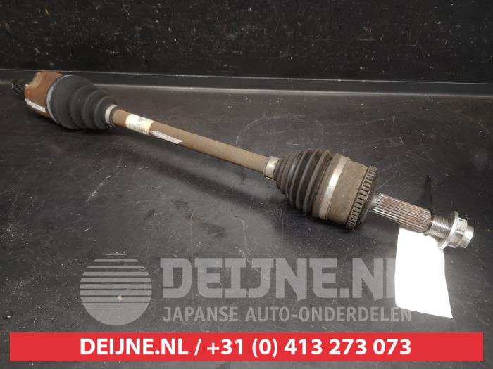 Kia Rio Aandrijfas links-voor O744540
