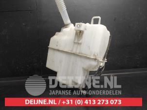 Mazda 6 Ruitensproeiertank voor O744843 foto 2