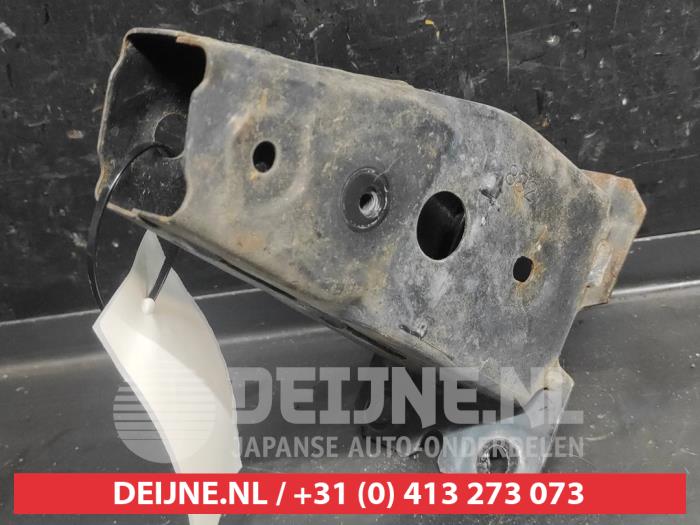 Mazda 6 Bumpersteun rechts-voor O744845