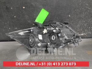Toyota Auris Headlight, left O744926 photo 2