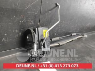 Kia Picanto Front door lock mechanism 4-door, right O745034 photo 2