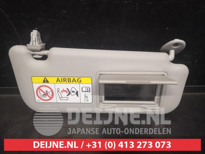 Toyota Auris Zonneklep O745052