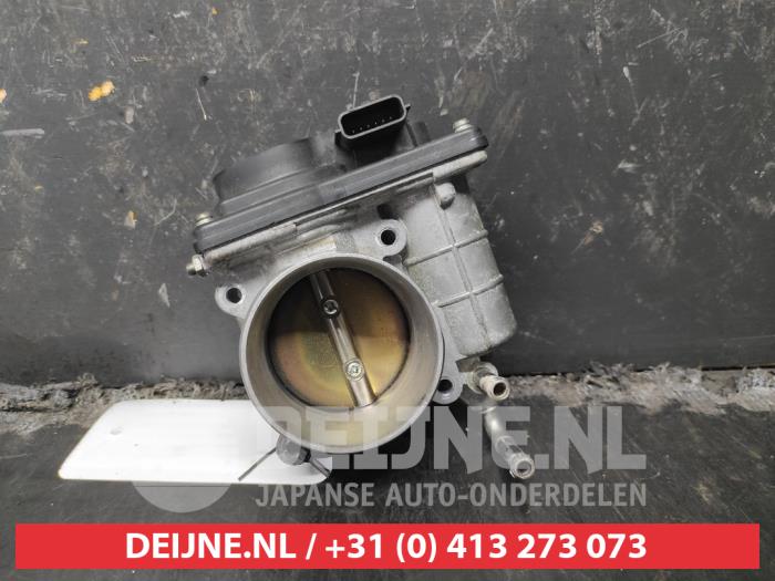 Nissan 370Z Gasklephuis O745058