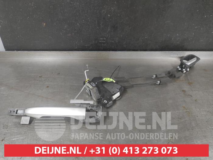 Honda Civic Deurslot Mechaniek 4Deurs links-voor O745074