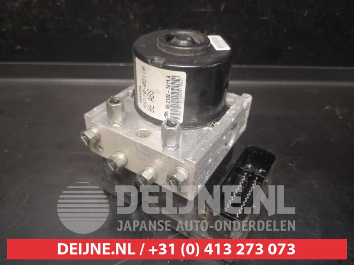 Toyota Yaris ABS pump O745155