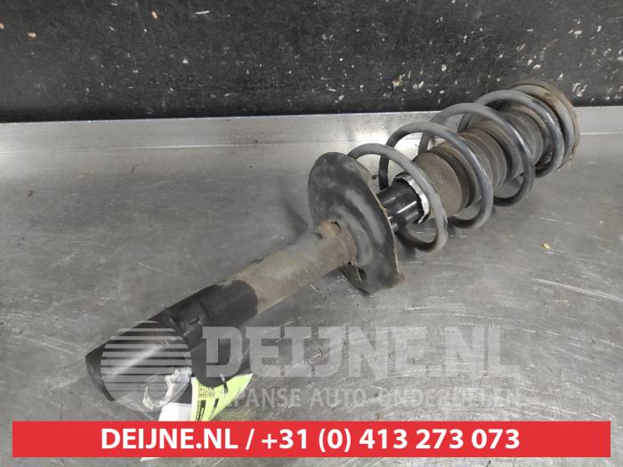 Toyota Aygo Stoßdämpferstrebe rechts vorne O745207