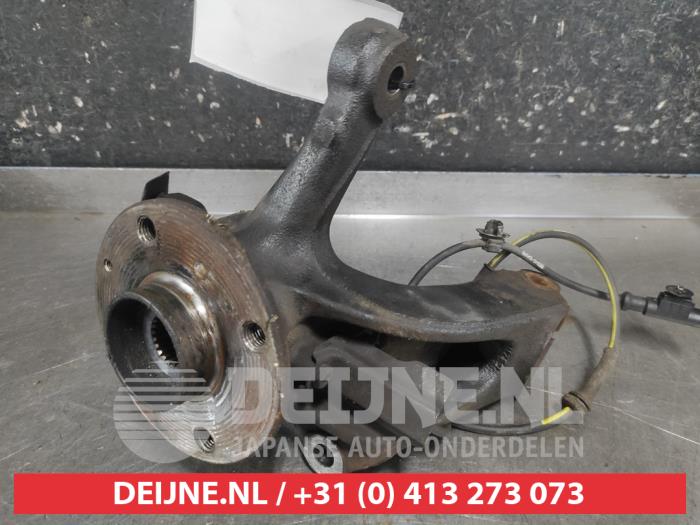 Toyota Aygo Fusee rechts-voor O745209