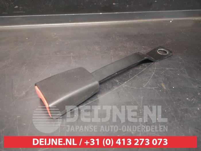 Suzuki Alto Sicherheitsgurt Schließe rechts vorne O745217
