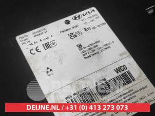 Hyundai Kona Regeleinheit Multi Media O745267 foto 3