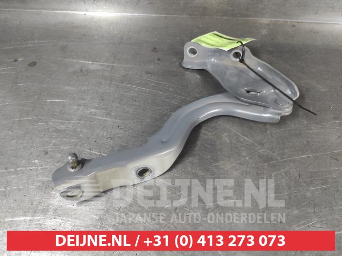 Hyundai Kona Bonnet Hinge O745297