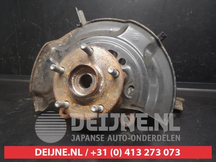 Toyota Auris Achsschenkel links vorne O745292