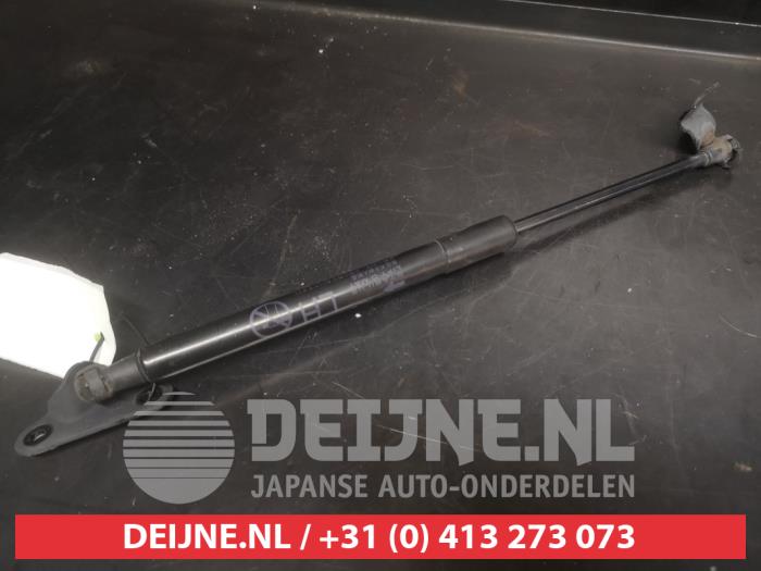 Toyota Auris Gasdämpfer links hinten O745299