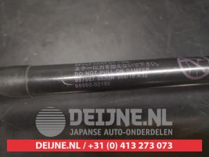 Toyota Auris Gasdemper rechts-achter O745300 foto 2