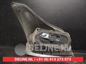 Toyota Verso Taillight, left O745365 photo 3